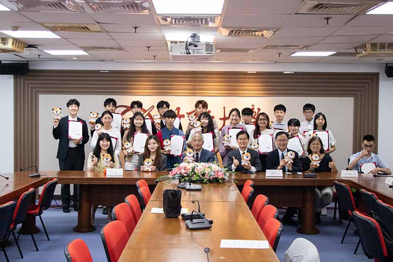 世新大學頒發欣希望助學金　助學生安心就學、種下新希望