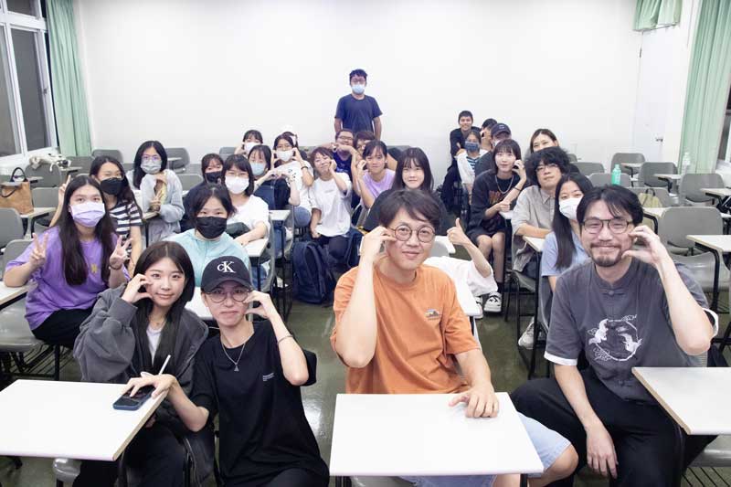 金鐘導演曾英庭現身世新  豐富對談學生收穫滿滿