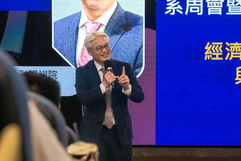 台灣金融研訓院院長高一誠返母校世新　談職涯轉折與成功關鍵