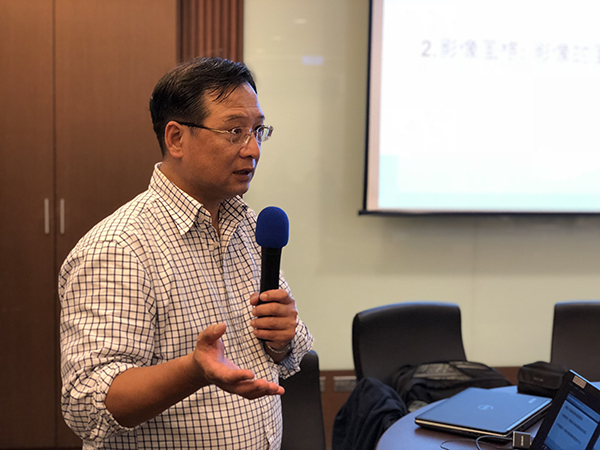 交大教授張宏宇與世新學子談影像創作美學經驗